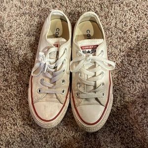 Womens size 5 white All Star Converse